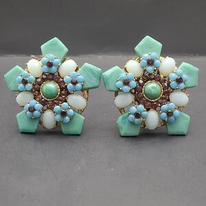 Vintage Inspired Furniture Knobs
